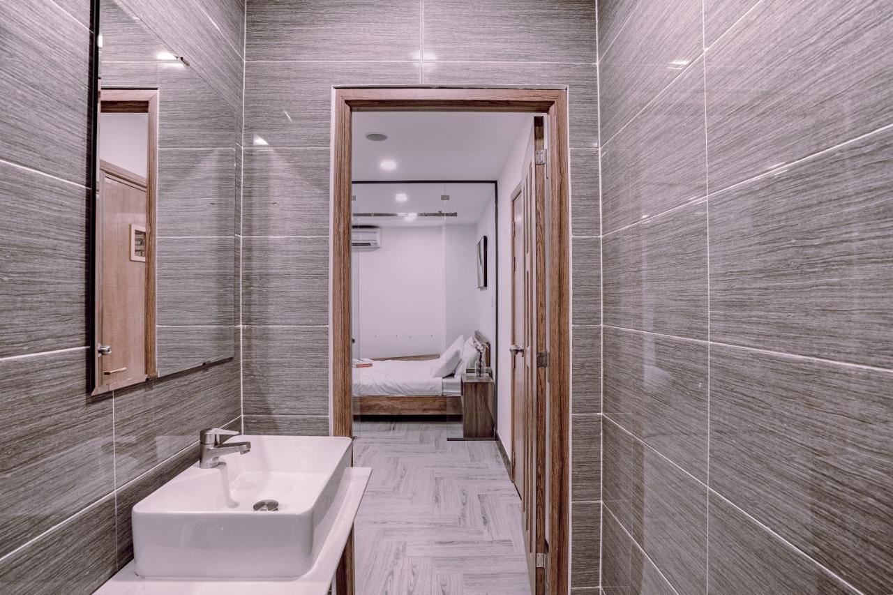 Mint Hotel Bui Vien Q1 ホーチミン市 エクステリア 写真