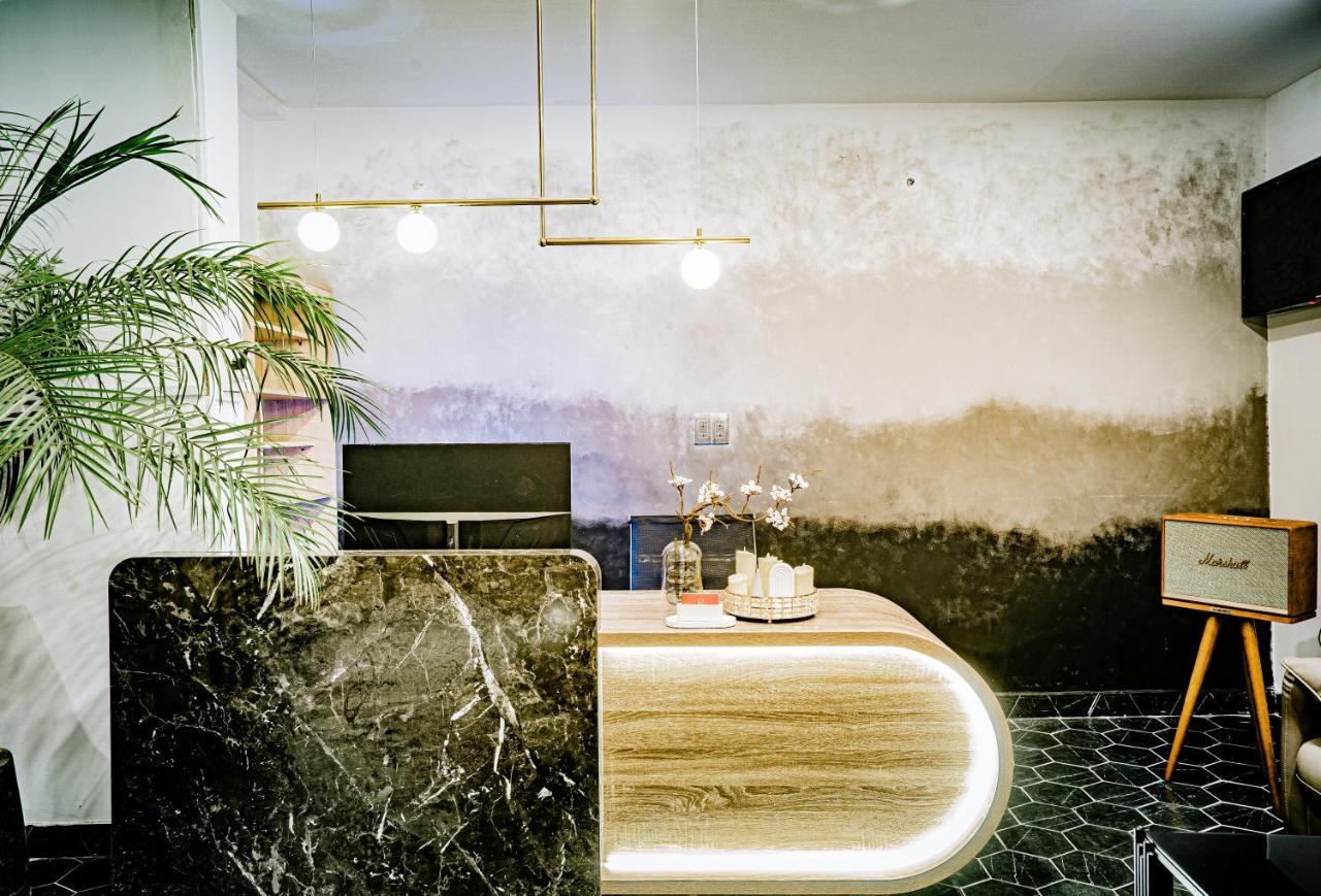 Mint Hotel Bui Vien Q1 ホーチミン市 エクステリア 写真